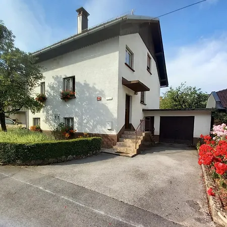 Apartma * Cerknica