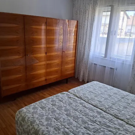 Apartma