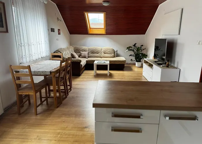 Nastanitev v družini Apartma Cerknica